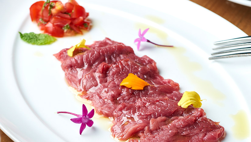 国産 ダチョウ肉ネック ジビエ ダチョウ肉 バーベキュー ヘルシー 煮込み料理 珍味 食肉 高タンパク ２Pセット 【SALE／80%OFF】  ２Pセット
